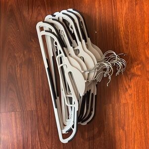 COPY - Premium Closet Hangers - Black and White